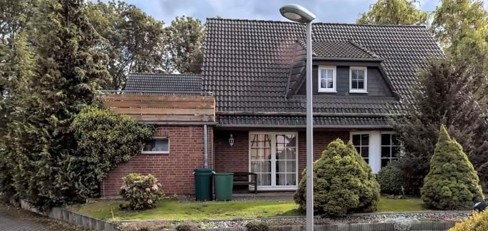 Thumbnail-Einfamilienhaus in Vollmarshausen komplett saniert