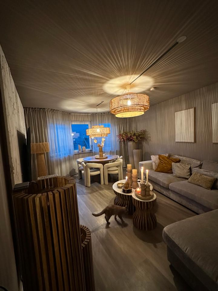 Thumbnail-Schön geschnittene 3- Zimmer Wohnung direkt am Rhein - Top Lage