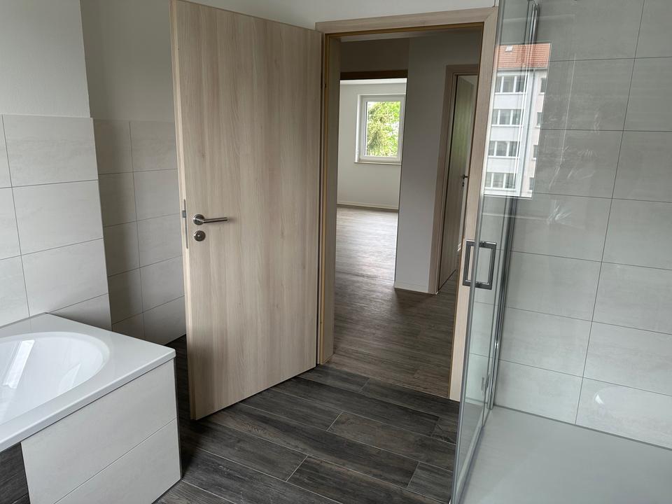Thumbnail-*Einziehen und Wohnfühlen* mit Balkon und Fußbodenheizung in ruhiger Lage