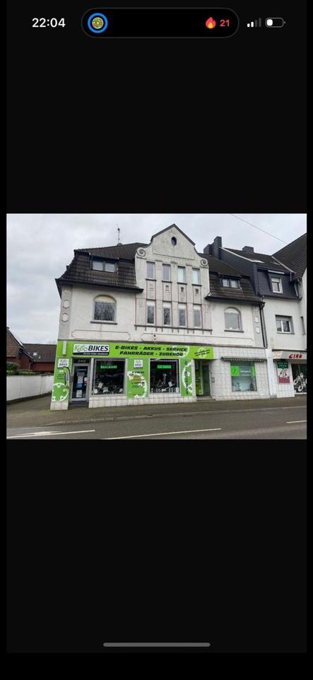 Thumbnail-MFH mit Gewerbeeinheiten zu verkaufen
