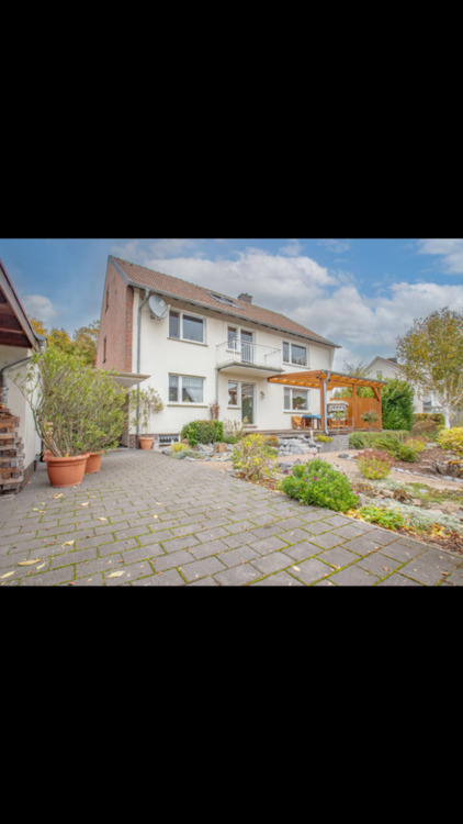 Thumbnail-Wohnung im Erdgeschoss mit großzügigen Garten