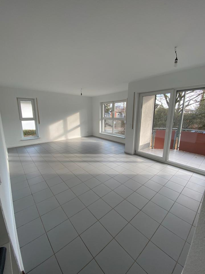 Thumbnail-Helle Wohnung mit Balkon