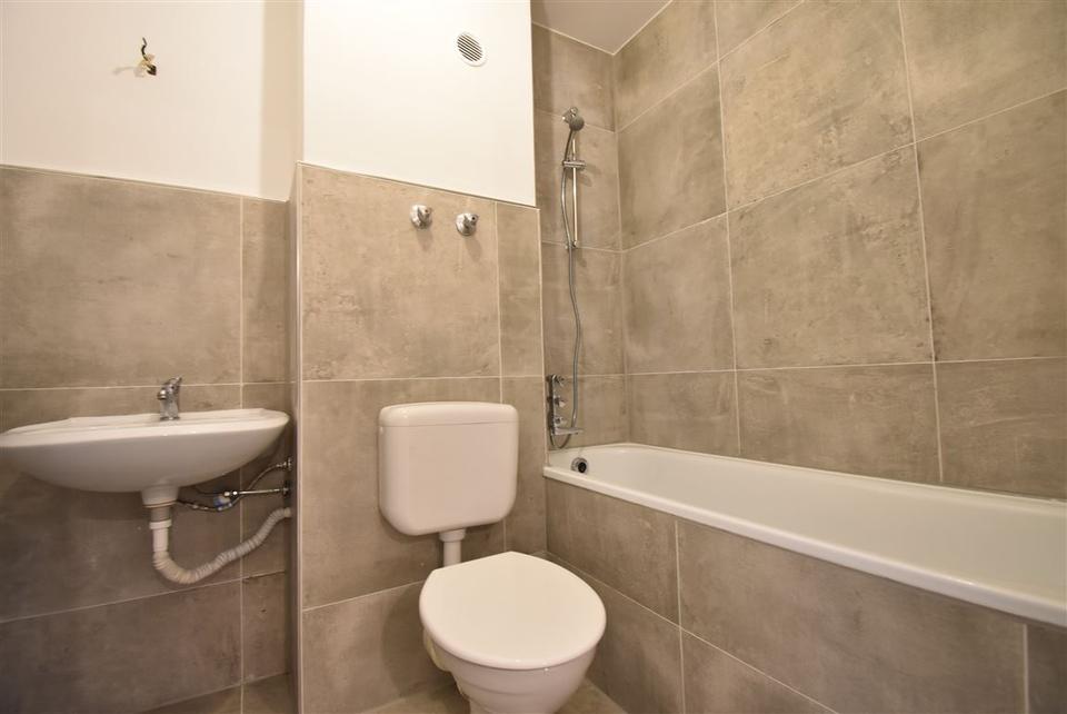 Thumbnail-Saniert! Bezugsfreies Apartment mit Balkon in W-Vohwinkel