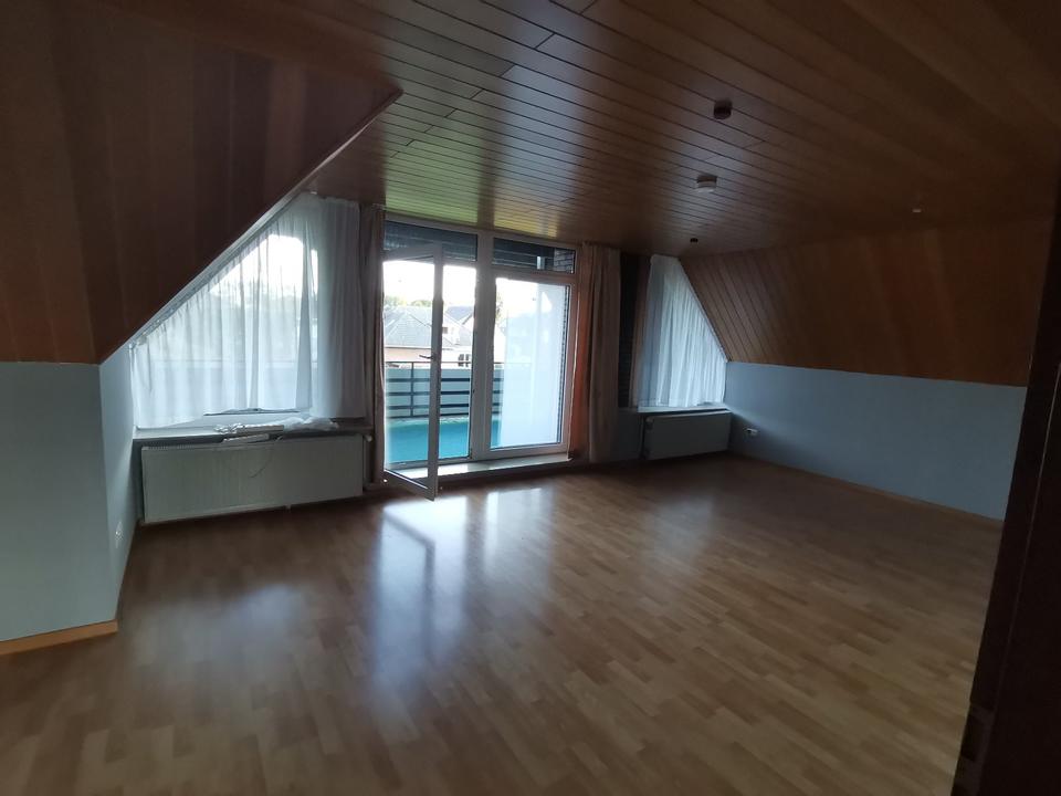 Thumbnail-Großzügige Wohnung mit eigenem Eingang und Garten