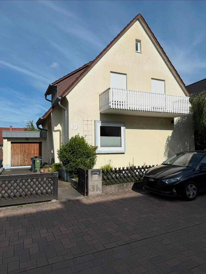 Thumbnail-Freistehendes Einfamilienhaus mit Garten
