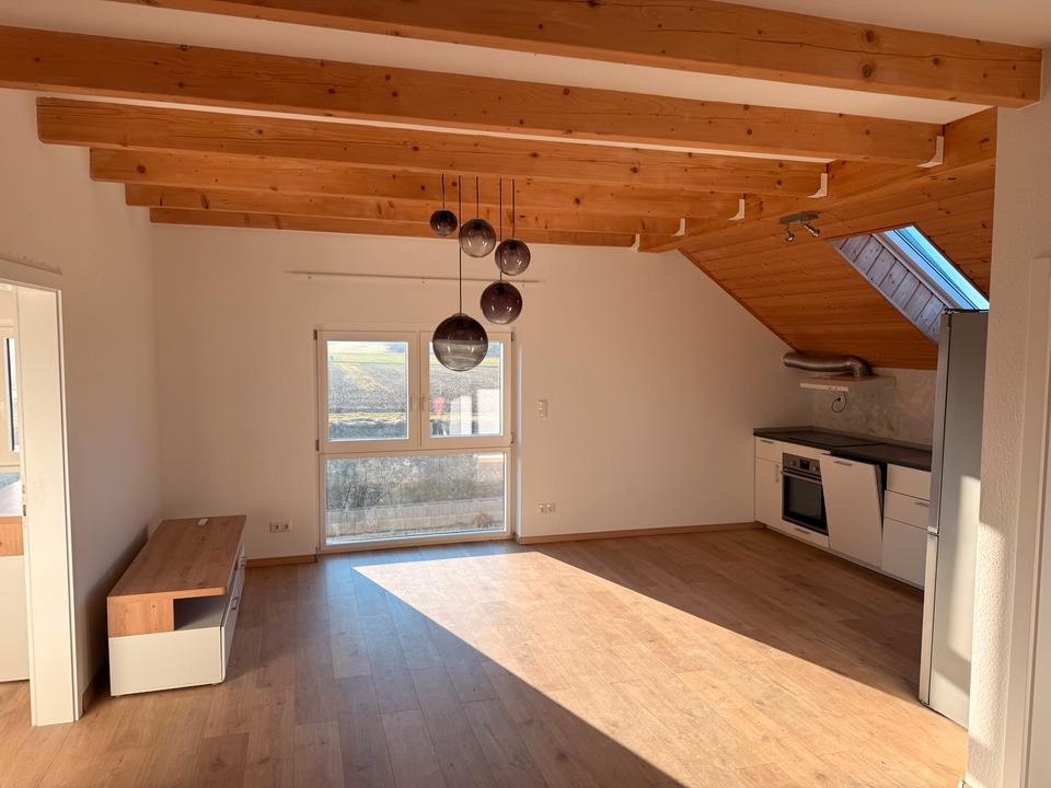 Thumbnail-Gemütliche 3 Zimmer Wohnung mit ausgebauten Dachgeschoss