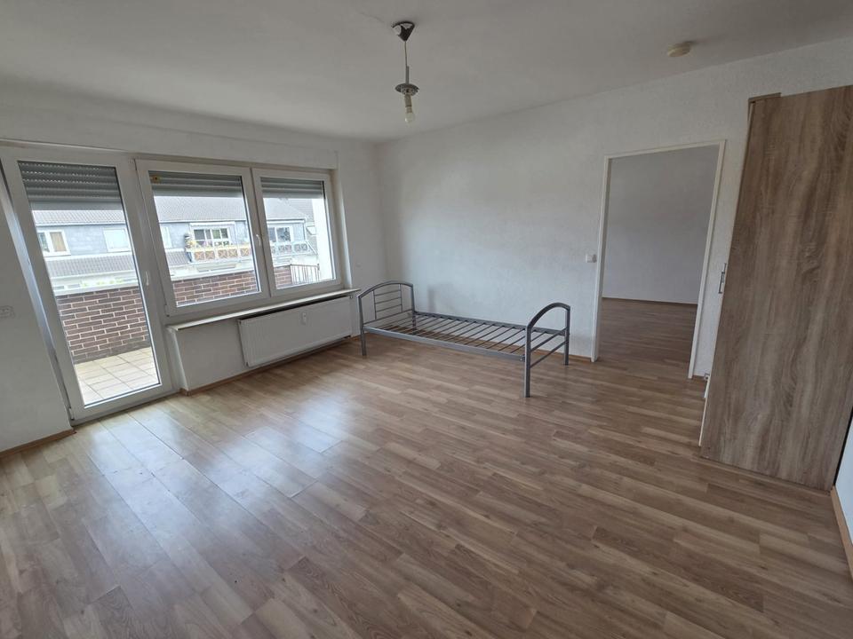 Thumbnail-Helle 2-Zimmmer Wohnung mit Balkon