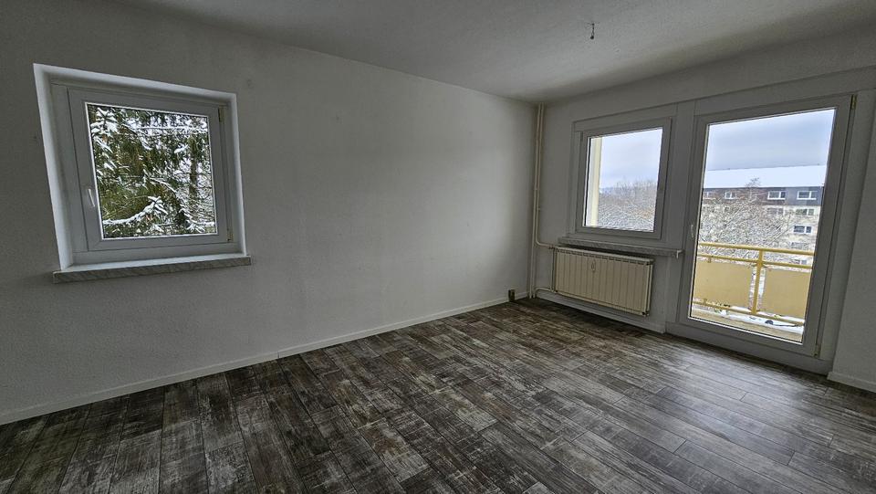 Thumbnail-helle 2-Raum-Wohnung mit Balkon und Blick ins Grüne