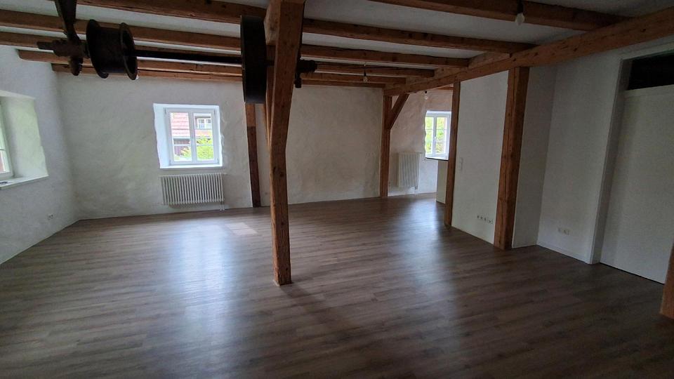 Thumbnail-Grosszügige Wohnung Kernort, historisches Gebäude