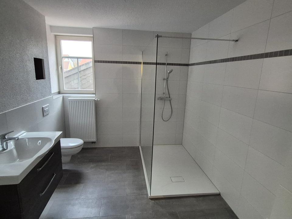 Thumbnail-Teilmöblierte Zweiraumwohnung im Zentrum von Rudolstadt