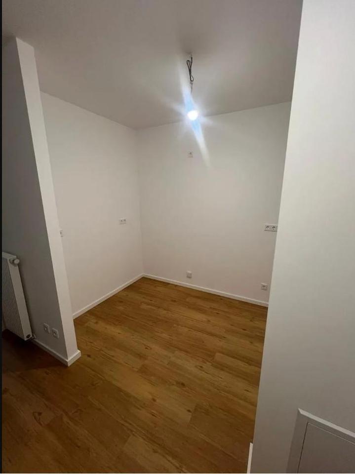Thumbnail-2-Zimmer-Wohnung mit Balkon in Lichtenberg