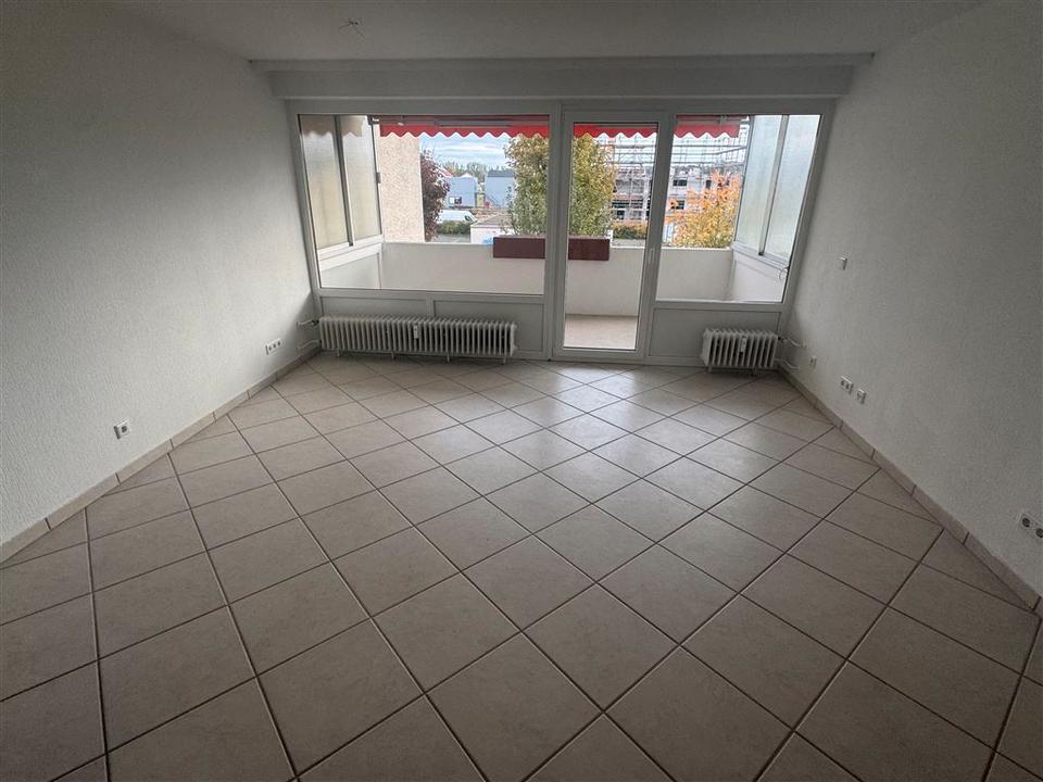 Thumbnail-***Modernisierte 3 ZBK mit XL-Balkon im 1. OG***