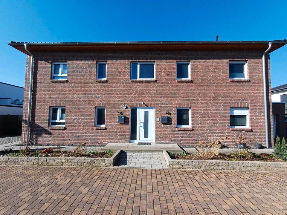 Thumbnail-Hochwertige 5-Zimmer Erdgeschosswohnung