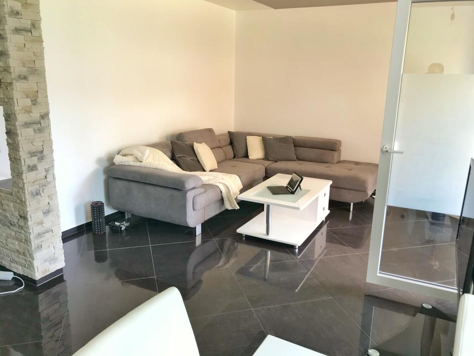 Thumbnail-Sanierte Drei Zimmer Wohnung