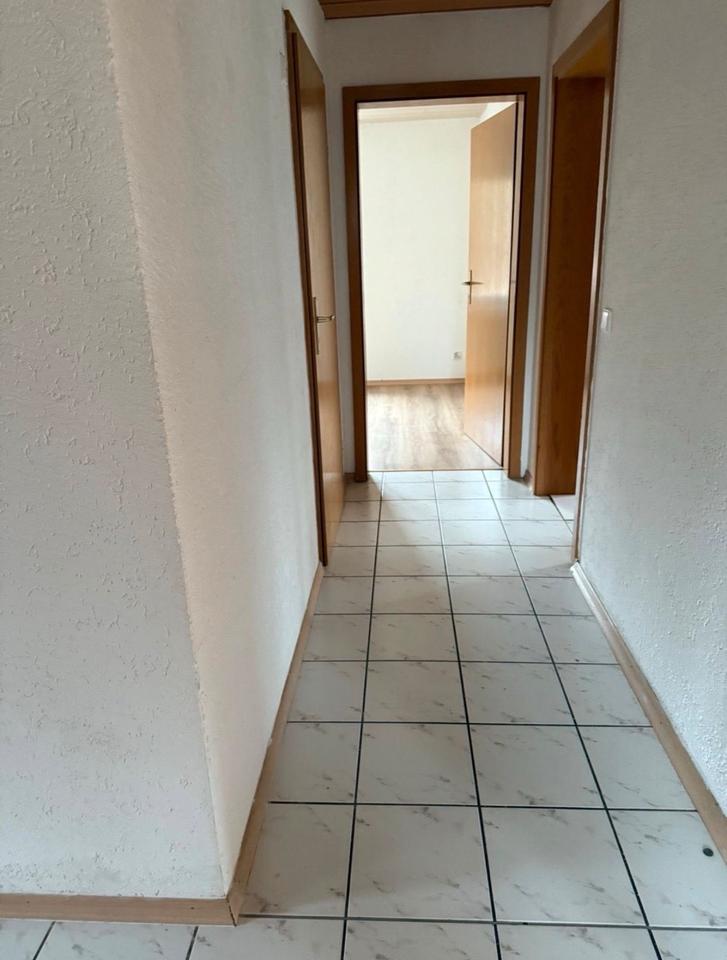 Thumbnail-3-Zimmer-Wohnung mit Balkon und eigenem Keller