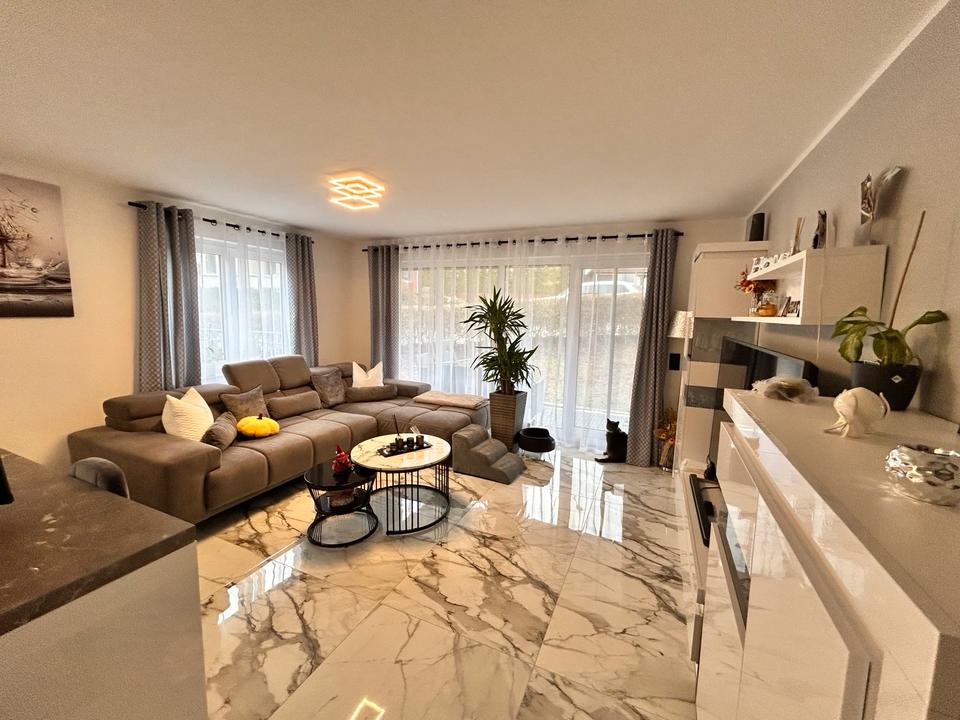 Thumbnail-Stilvolle 3-Zimmer-Erdgeschosswohnung mit Garten