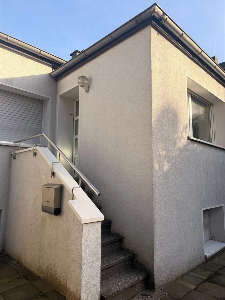 Thumbnail-Einfamilienhaus mit Garten und Garage ab sofort bezugsfertig