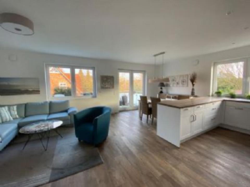 Thumbnail-Moderne 3-Zimmer-Wohnung in hochwertiger Stadtvilla (93 m²)