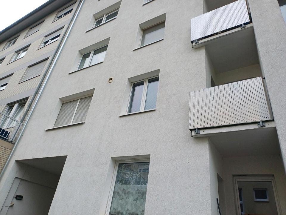 Thumbnail-FrankfurtMain Ostend 2 Zimmer Wohnung von Privat