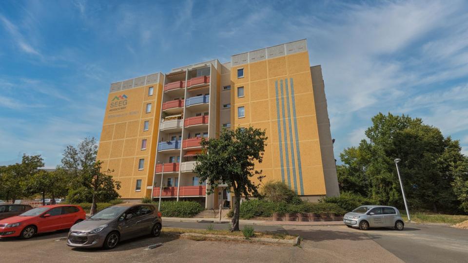 Thumbnail-Helle 2-R.-Wohnung mit großer Küche und Balkon am Elbecenter