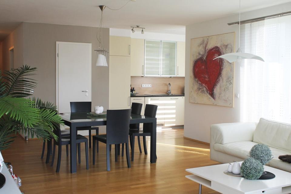 Thumbnail-10 Gehminuten zur Altstadt und Donaublick Modernes Apartment mit 100m² und Balkon