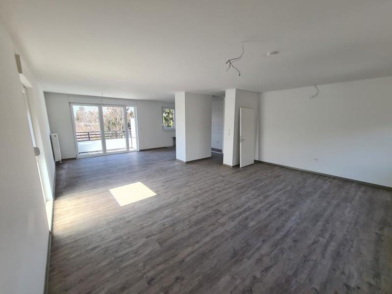 Thumbnail-Moderne 4-Zimmer-Wohnung im 3.OG eines modernisierten Hauses - ab sofort