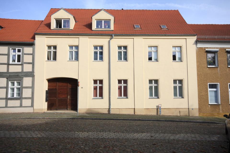 Thumbnail-Schöne und geräumige 4-Zimmer-Wohnung in bester Lage von Nauen