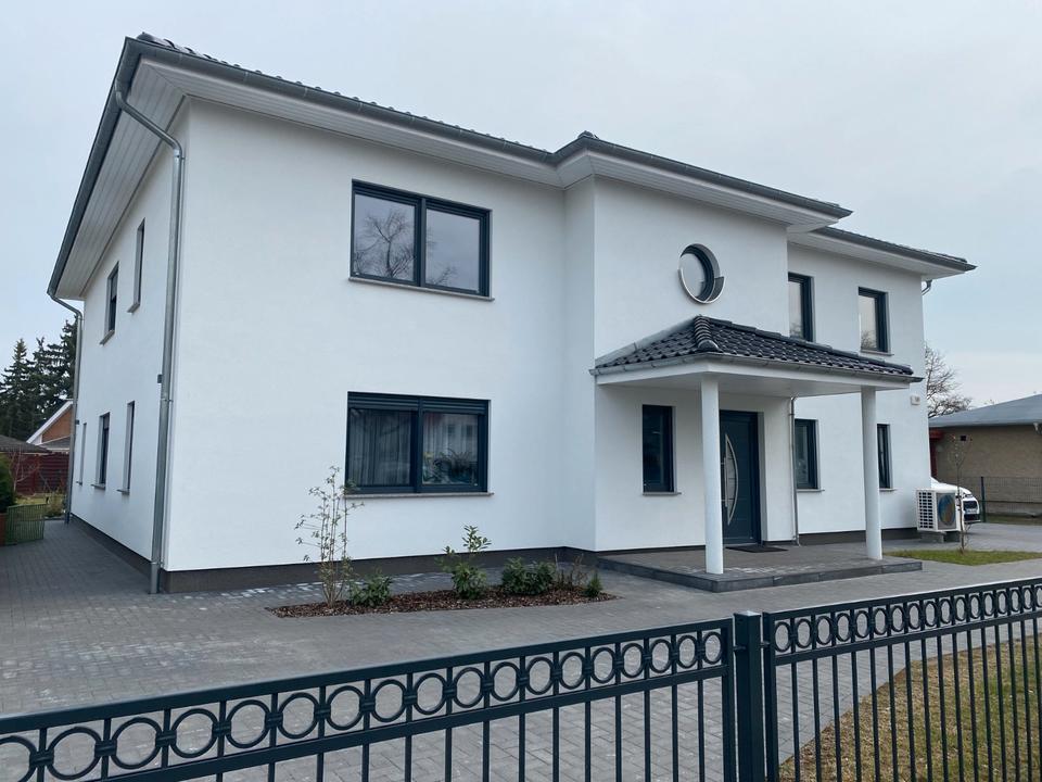 Thumbnail-Große 5-Zimmer-Wohnung in Oranienburg-Süd