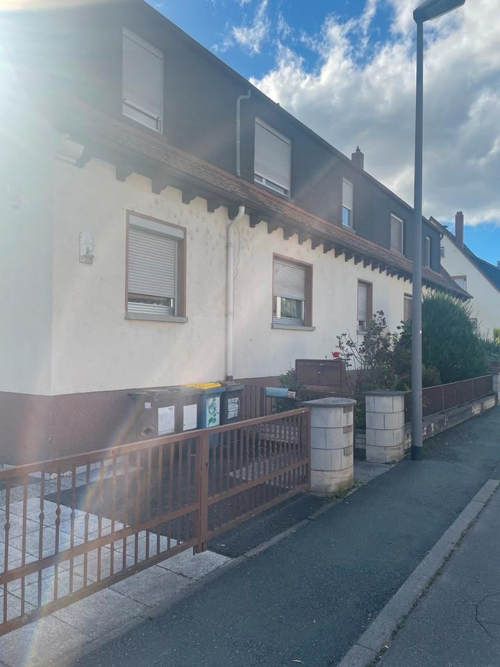 Thumbnail-Doppelhaushälfte MFH mit großem Garten Frankfurt Harheim