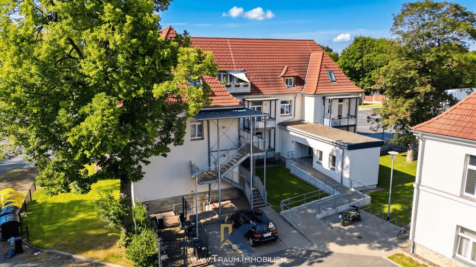 Thumbnail-familienfreundliche 4 Zi.-Whg. mit Einbauküche und PKW-Stellplatz