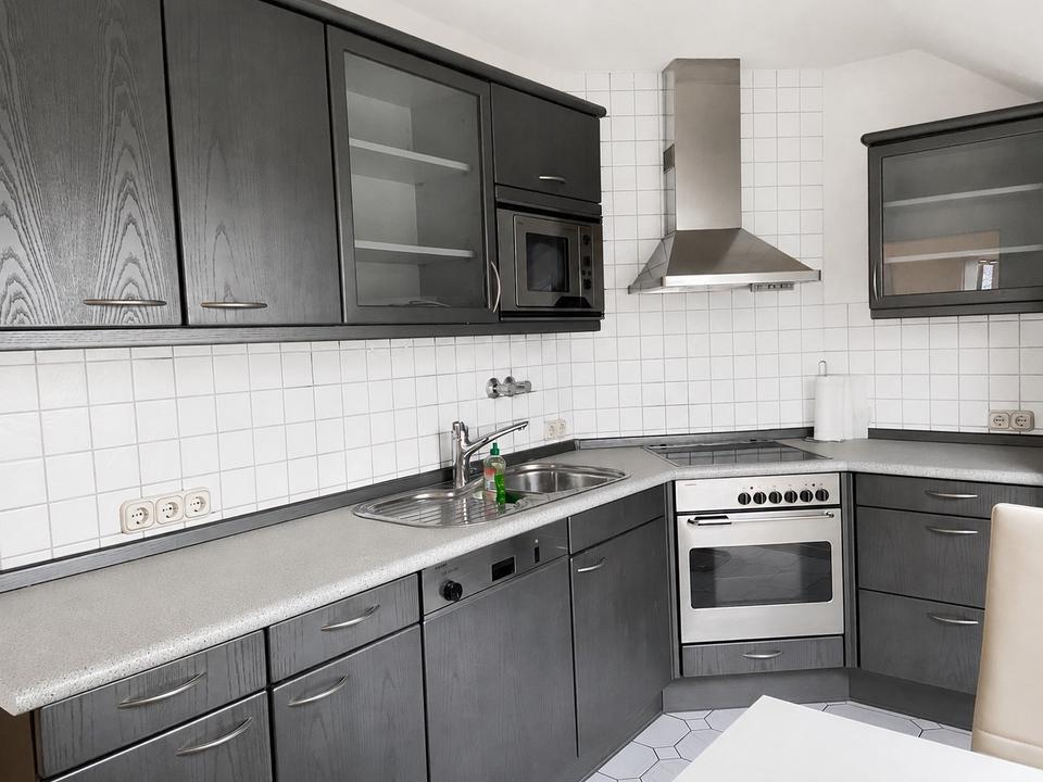 Thumbnail-Moderne Dachgeschosswohnung mit Loggia in ruhiger Lage von Herne