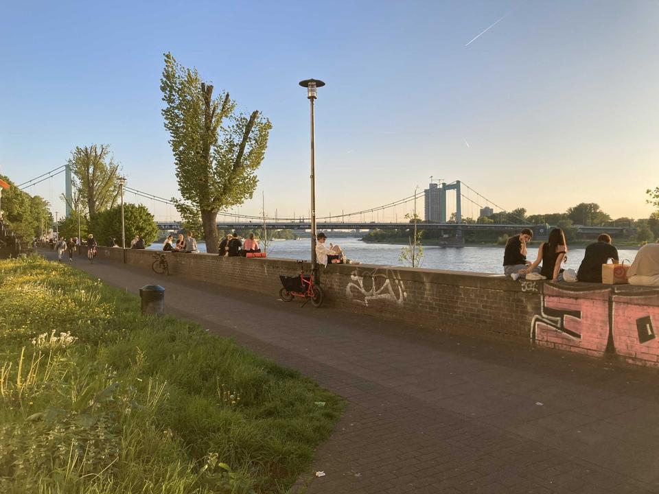 Thumbnail-Topsanierte 2-Zi.-Whg. Köln-Mülheim Loggia Rheinnähe sonnig ruhig