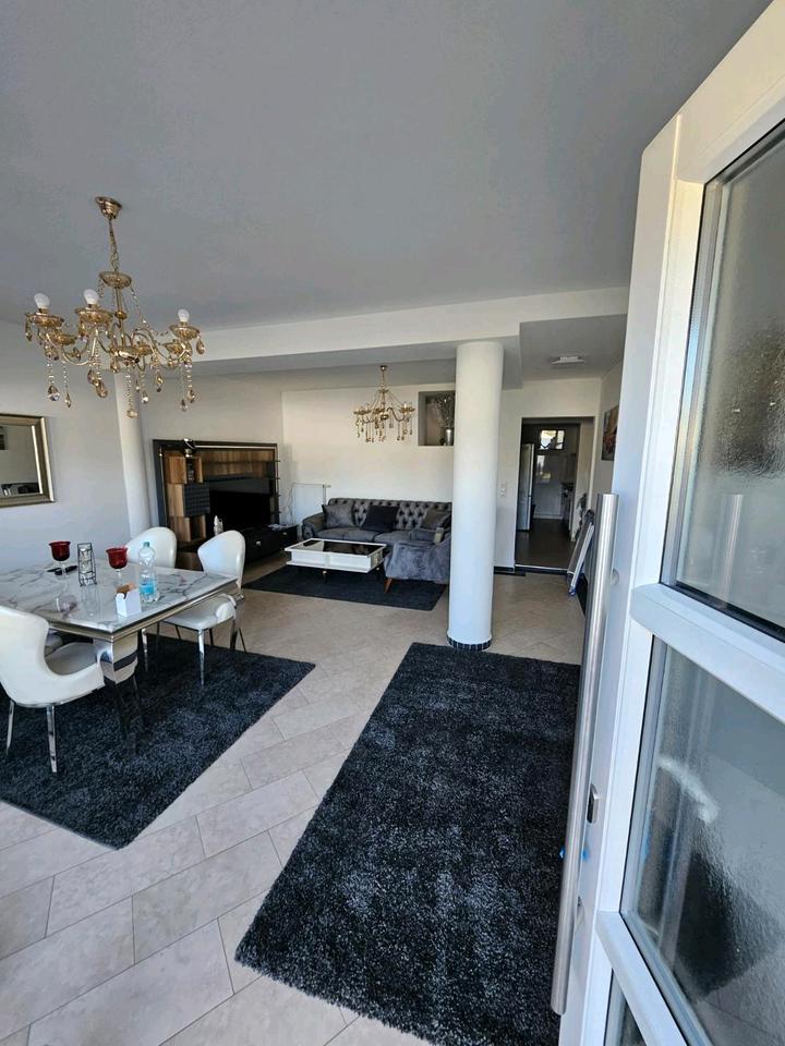 Thumbnail-Hochwertig möblierte Wohnung in direkter Rheinlage