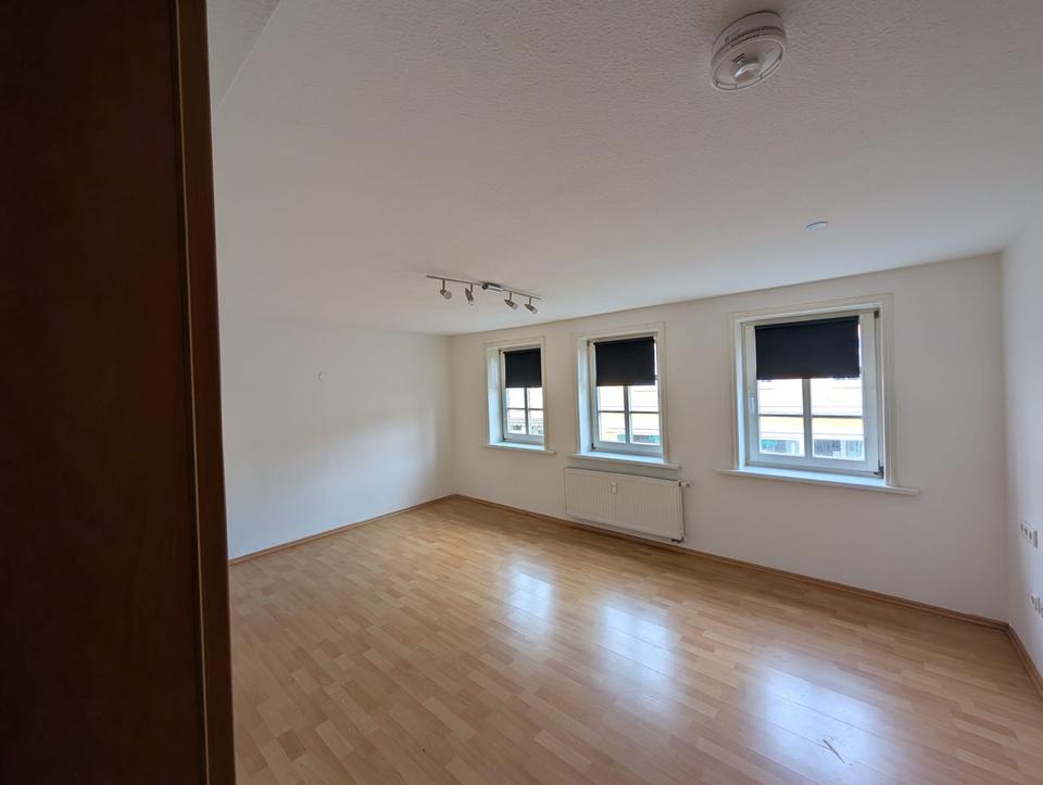 Thumbnail-ttraktive 3-Zimmer-Wohnung mit Balkon im Zentrum von Großalmerode
