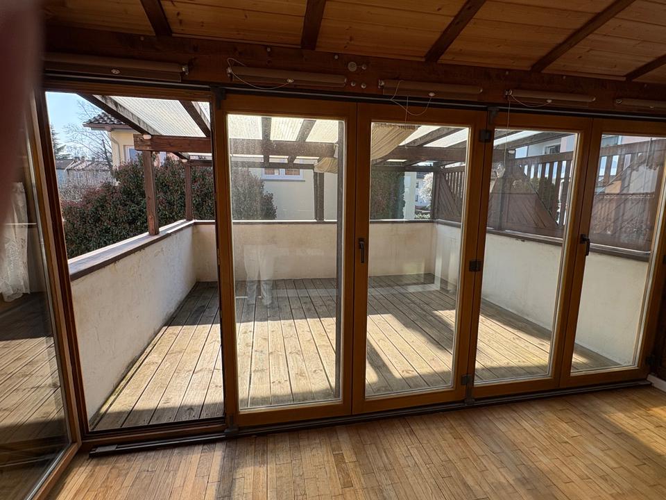 Thumbnail-Große 4-Zimmer Maisonettewohnung (110 m²) mit Balkon