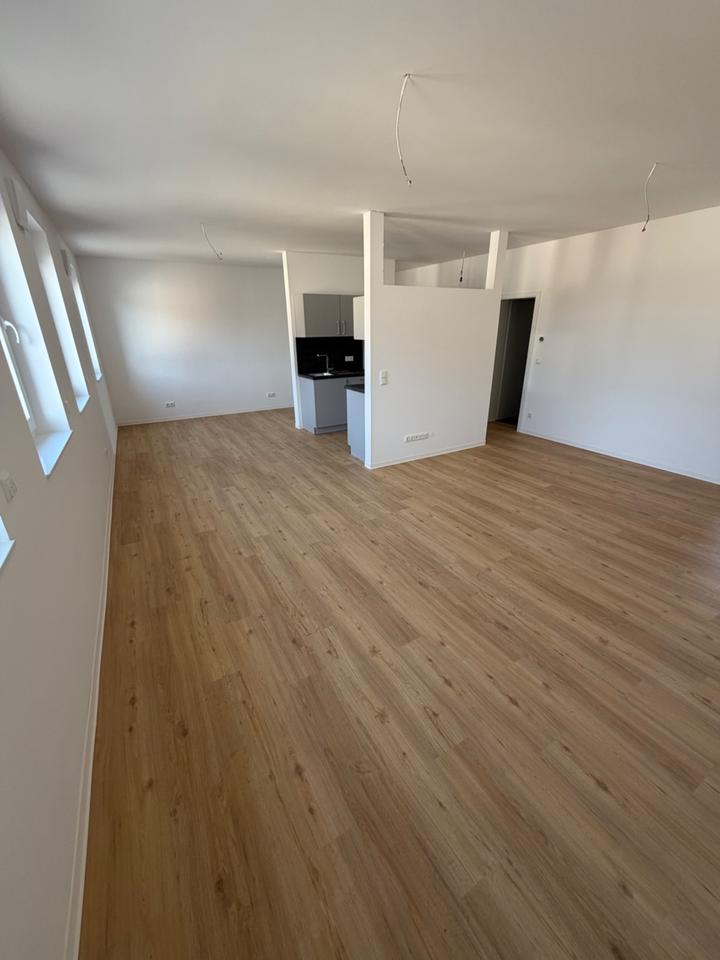 Thumbnail-Neue 2 Zimmerwohnung mit Balkon und EBK