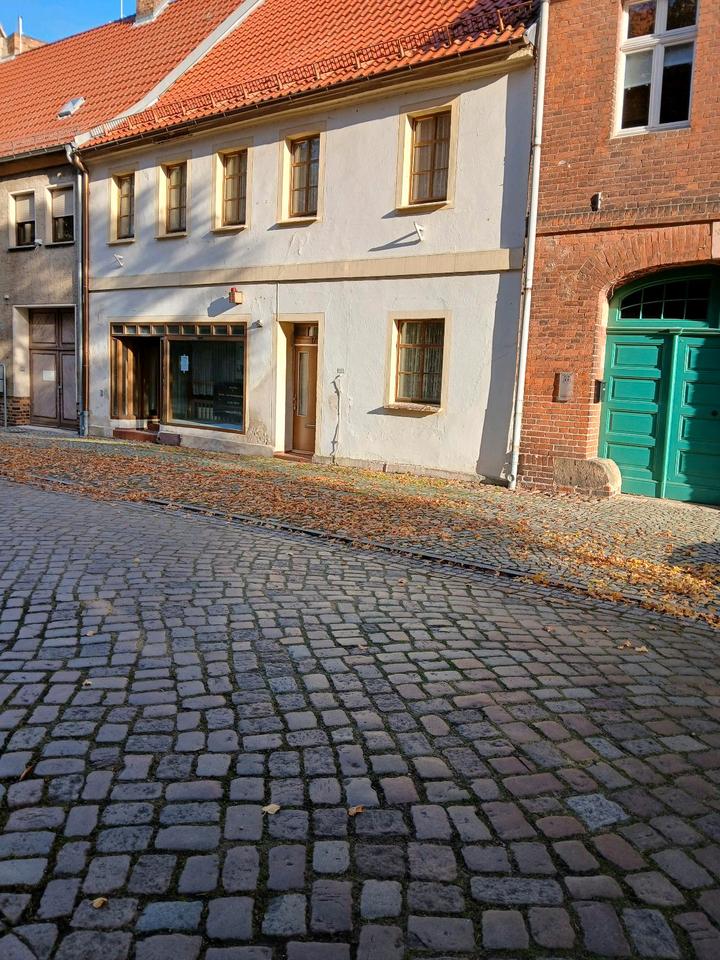 Thumbnail-Wohn- und Geschäftshaus