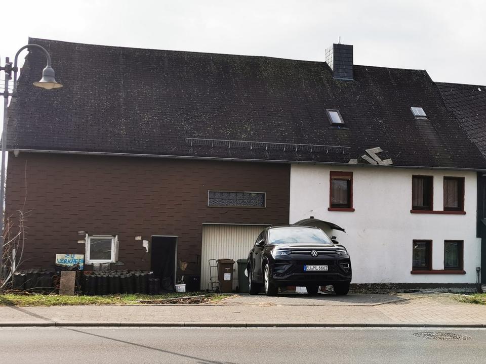 Thumbnail-Haus in Rennerod-Emmerichenhain mit Dachgeschoss großen Garten