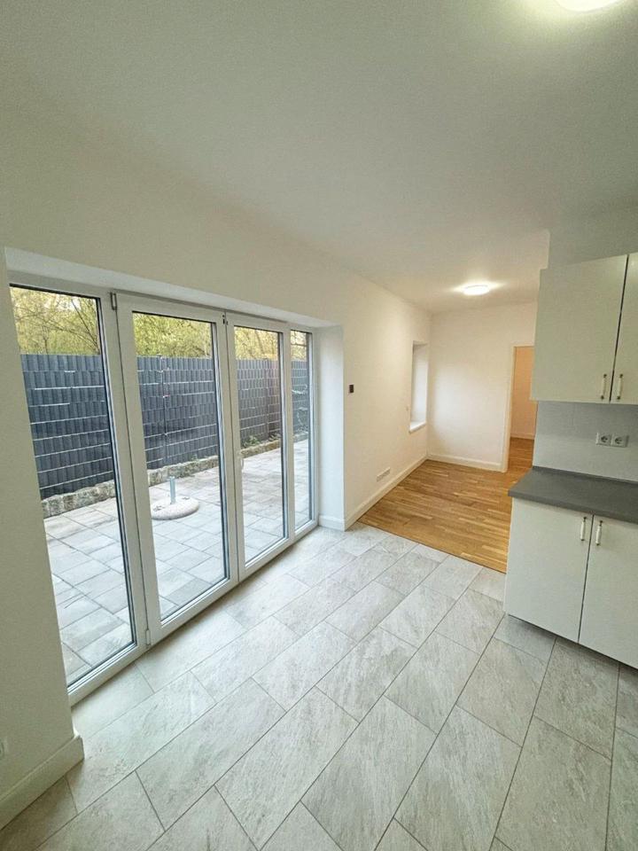 Thumbnail-Moderne Wohnung mit Terrasse 3 Zimmer + Wohnküche in Königs Wuste