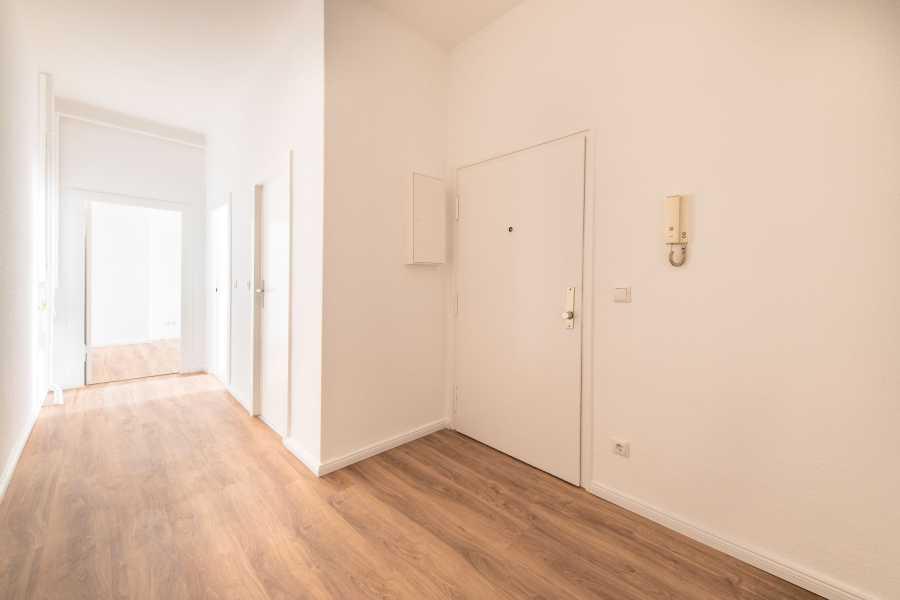 Thumbnail-Frisch sanierte Wohnung zu vermieten (72qm) mit Balkon im 1.OG