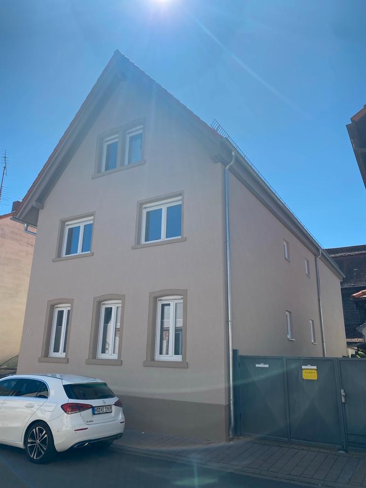 Thumbnail-4-Zimmerwohnung in Heddesheim (zentral)