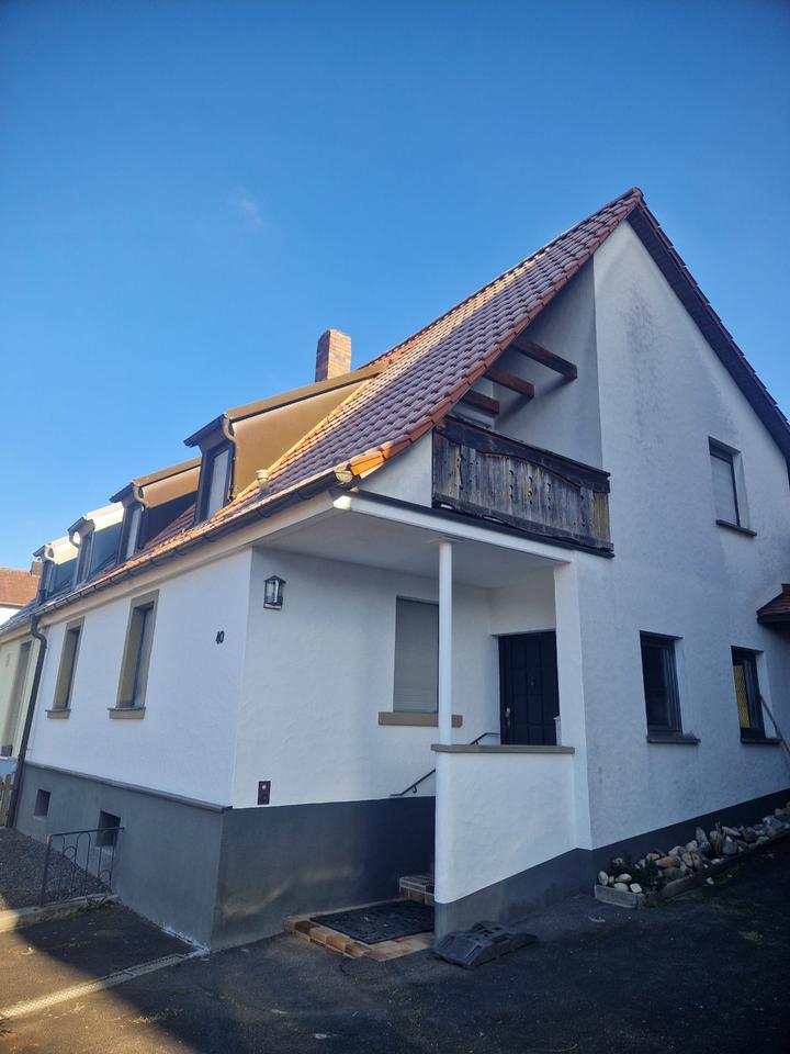 Thumbnail-Doppelhaushälfte mit Doppelgarage Terrasse Innenhof Nebengebäude