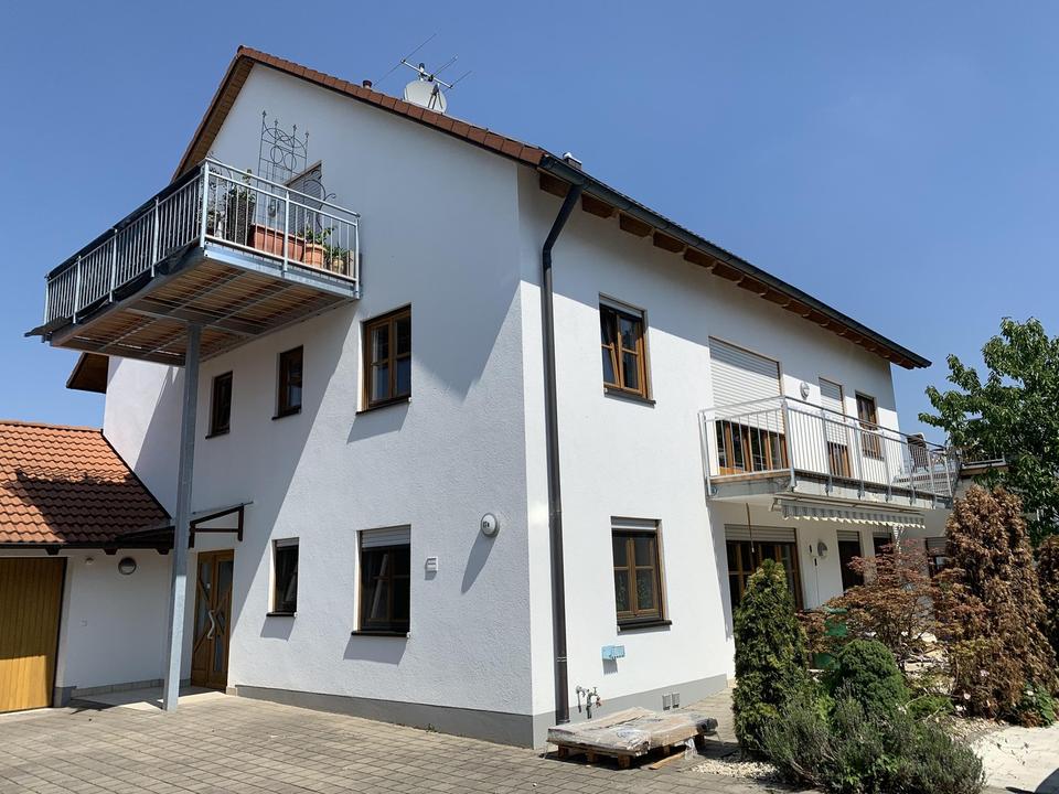 Thumbnail-Große Dachgeschosswohnung in ruhiger Lage