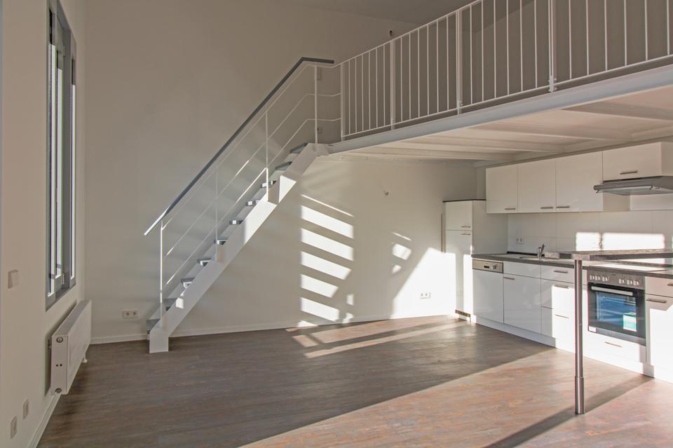 Thumbnail-Großartige 3-Raumwohnung mit Balkon, EBK, Aufzug, Galerie