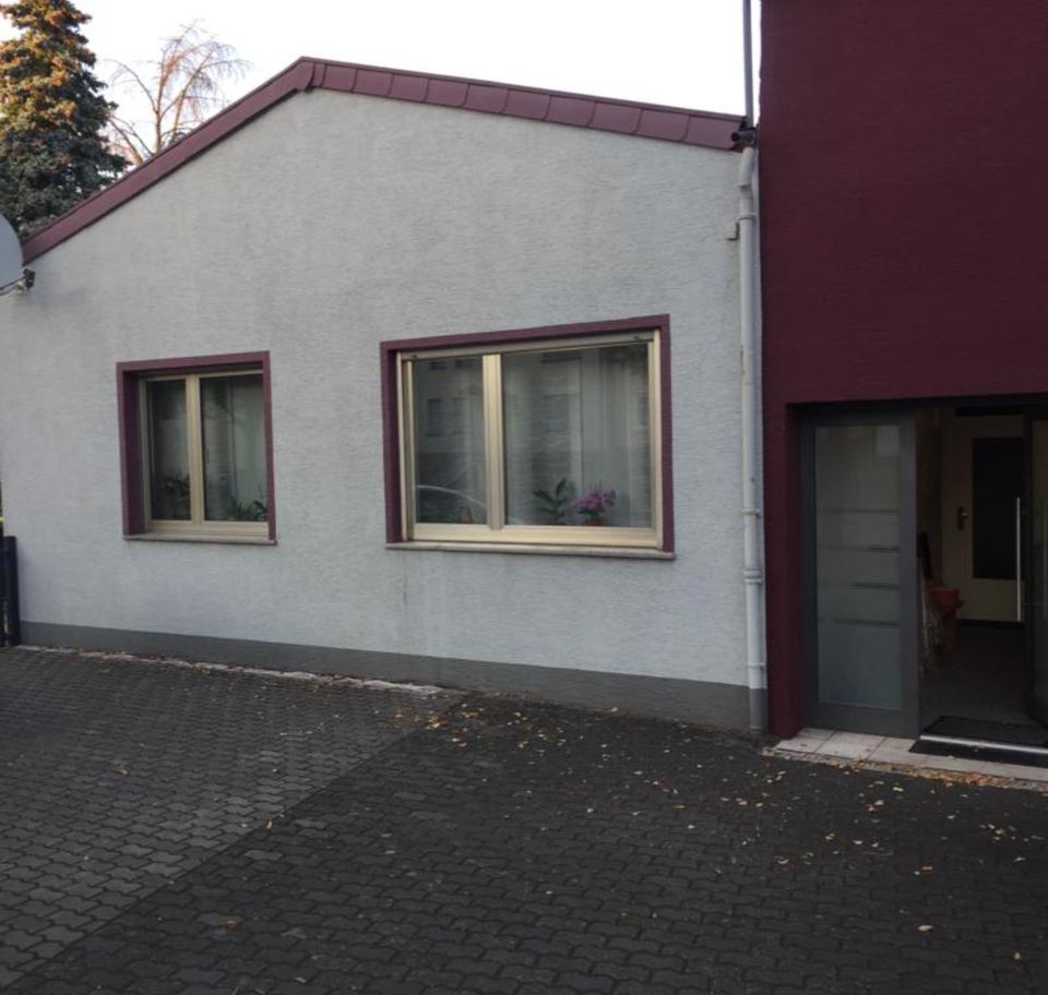 Thumbnail-2 Zimmer Erdgeschosswohnung mit eigenem Garten und Garage
