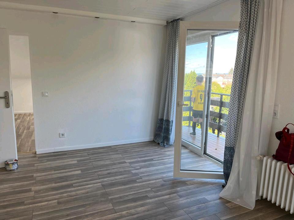 Thumbnail-4 Zimmer Wohnung 85 qm in Weckesheim , eigener großer Garten