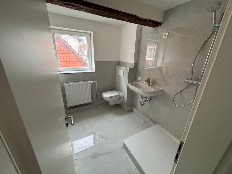 Thumbnail-Erstbezug nach Kernsanierung – Charmante 2-Zimmer-Altbauwohnung