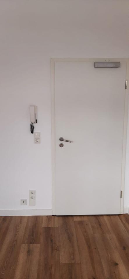 Thumbnail-2 Zimmer Wohnung NEU Renoviert