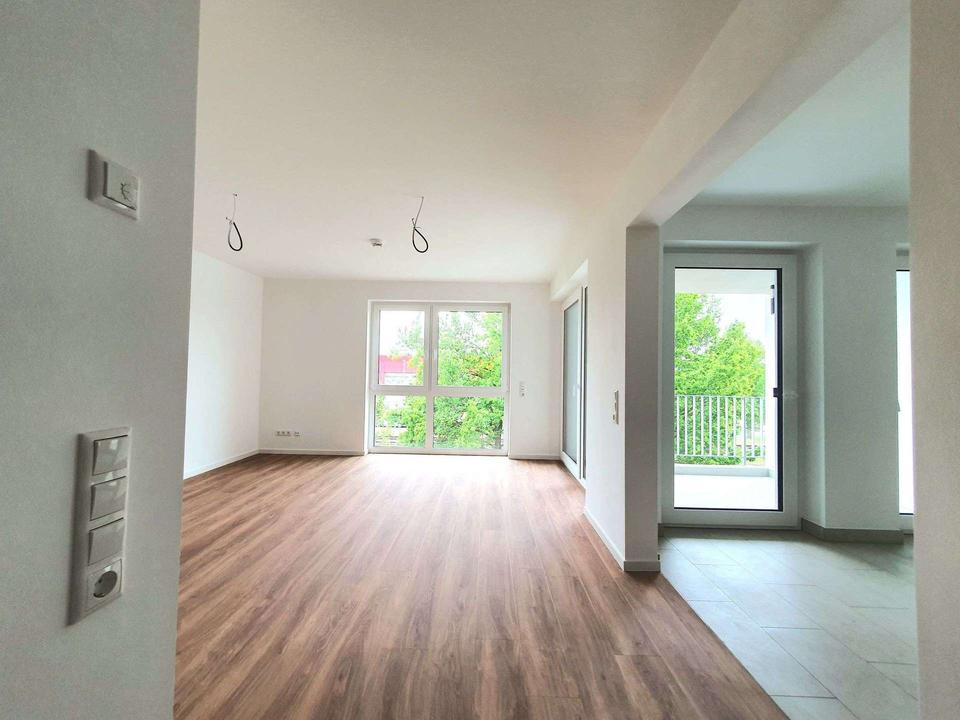 Thumbnail-ROLLSTUHLGERECHTE 2-Zimmer Wohnung mit Loggia!