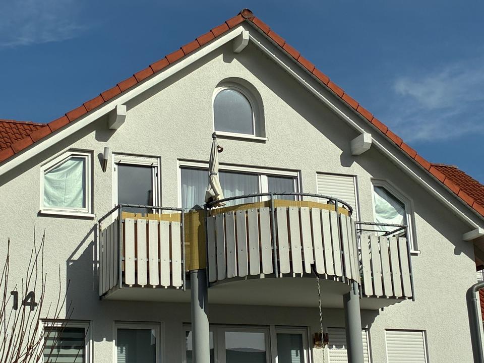 Thumbnail-2-Zimmer Dachgeschoss-Wohnung